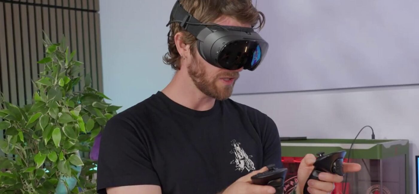 Linus Tech Tips Steam Frame Unboxing & First Impressions Leaks Ahead of Official Launch